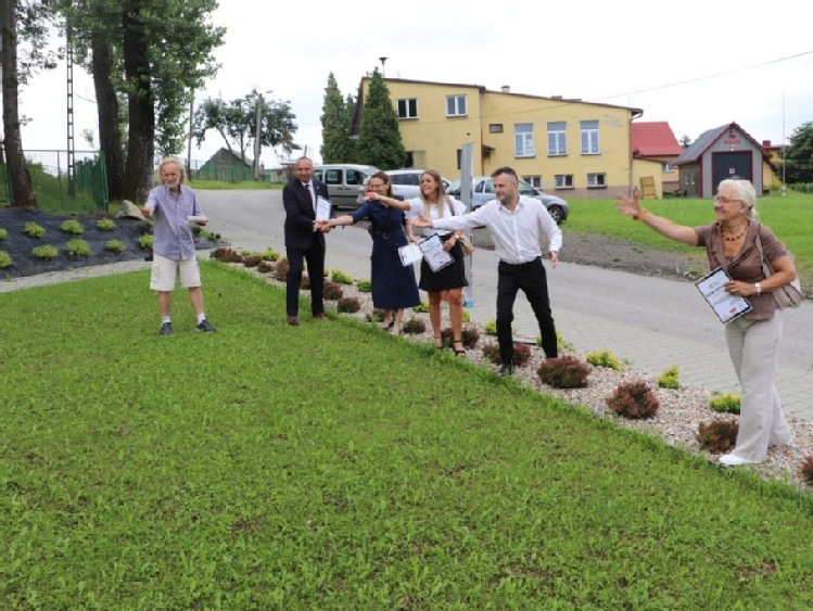 Miododajne łąki dla pszczół w województwie małopolskim